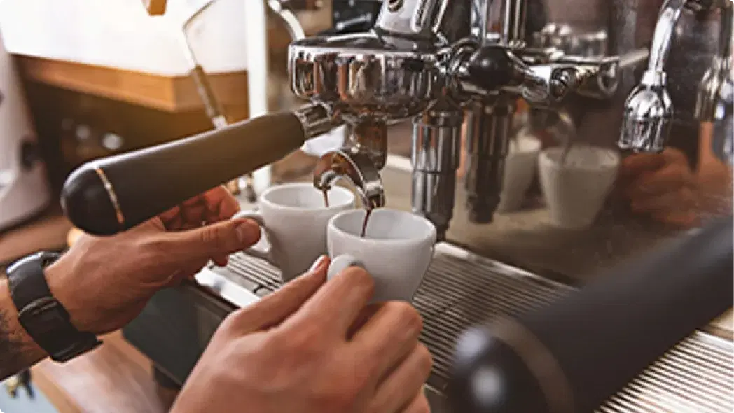 エスプレッソを淹れている様子