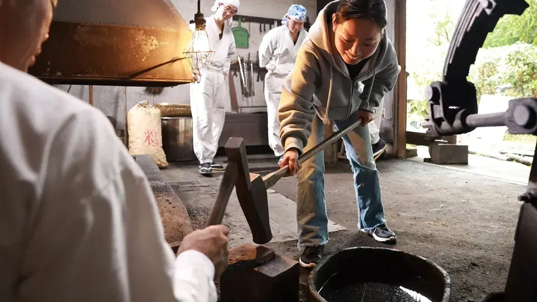 鍛治体験の様子