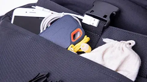 リュックのバックルポケット