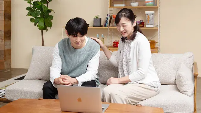 ICTツールを活用して行う個人面談・三者面談のイメージ画像