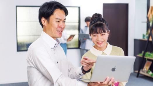 プログラミングコーチとTA（ティーチング・アシスタント）のイメージ画像