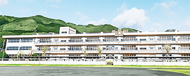 R高校舎