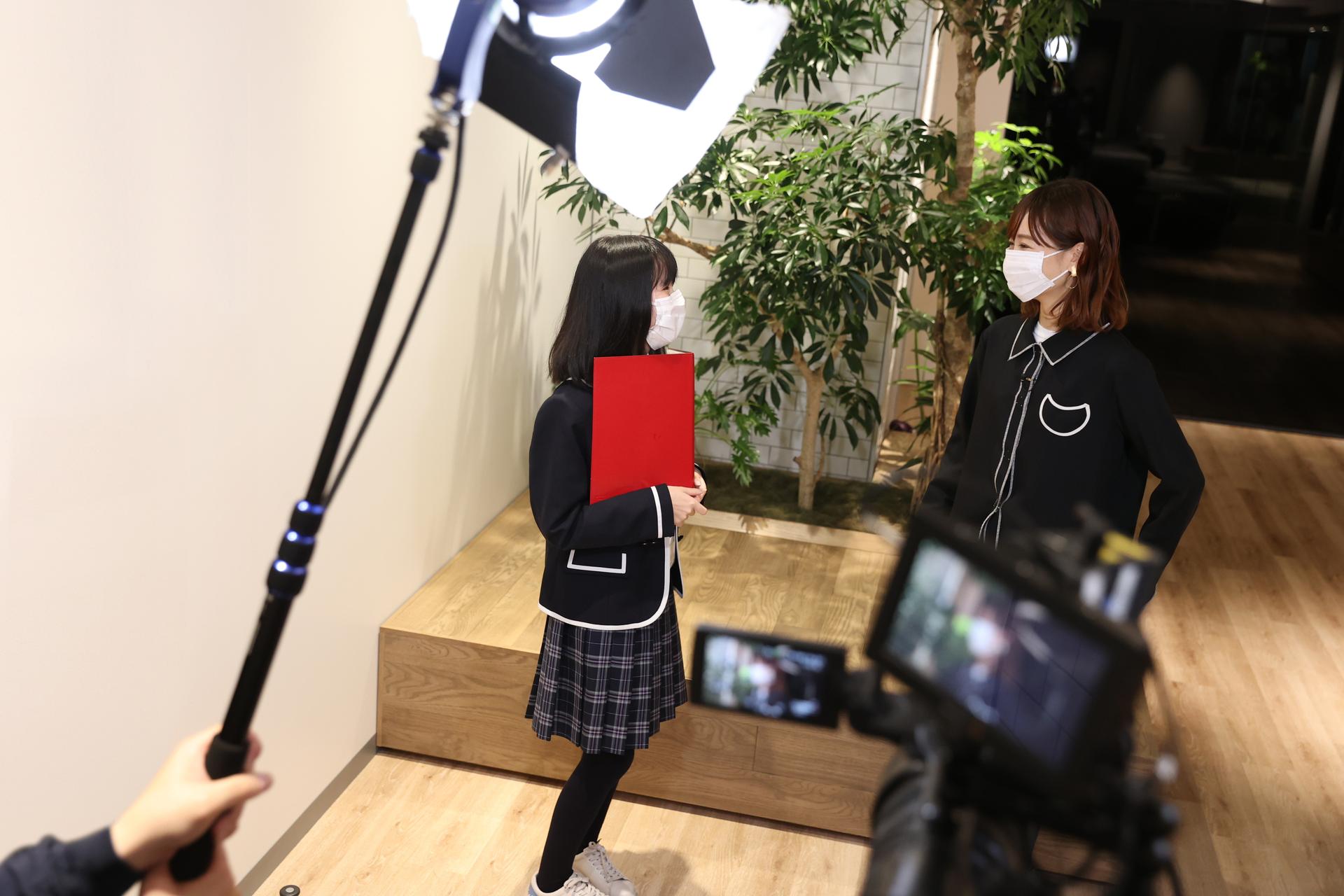 ネット企業見学第2弾・株式会社サイバーエージェントを訪問<br>ABEMAの恋愛リアリティーショー「今日、好きになりました。」や「バンドリ！ ガールズバンドパーティ！」などのヒットコンテンツを生み出す多彩な分野のスペシャリストが集うオフィスを見学
