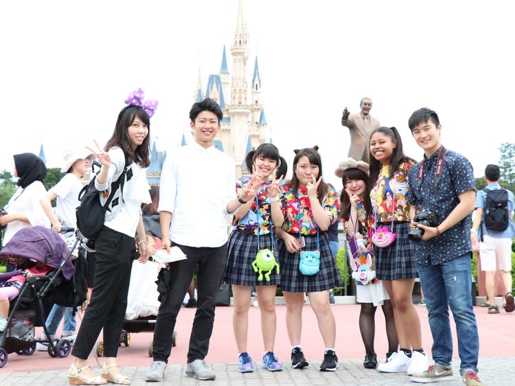 待ちに待った東京ディズニーランド　～ホスピタリティを学ぶ課外学習～のサムネイル
