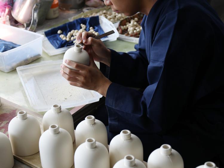 【職業体験】400年以上の伝統を誇る陶磁器「波佐見焼（はさみやき）」づくりのサムネイル