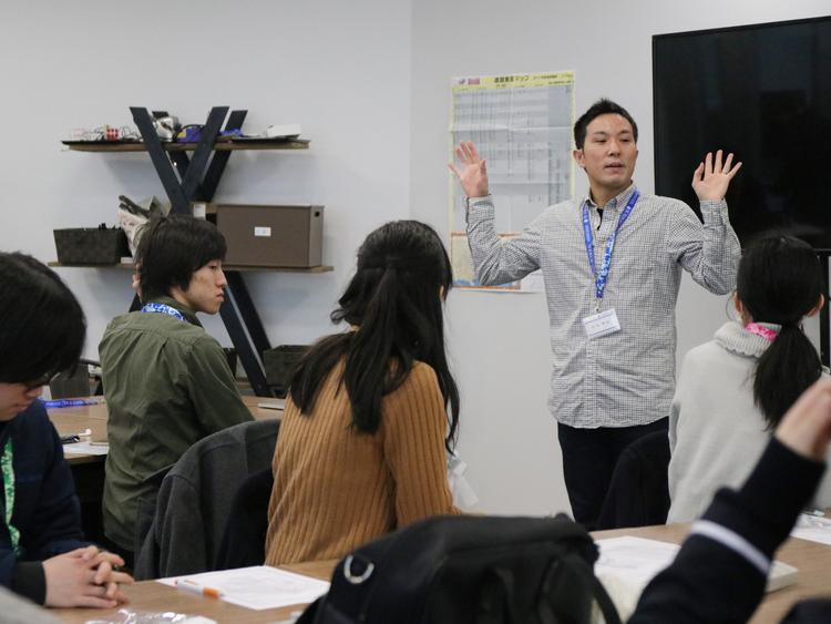 新たな年のスタート ～新入生登校初日・代々木キャンパス生徒会 今年の抱負のサムネイル