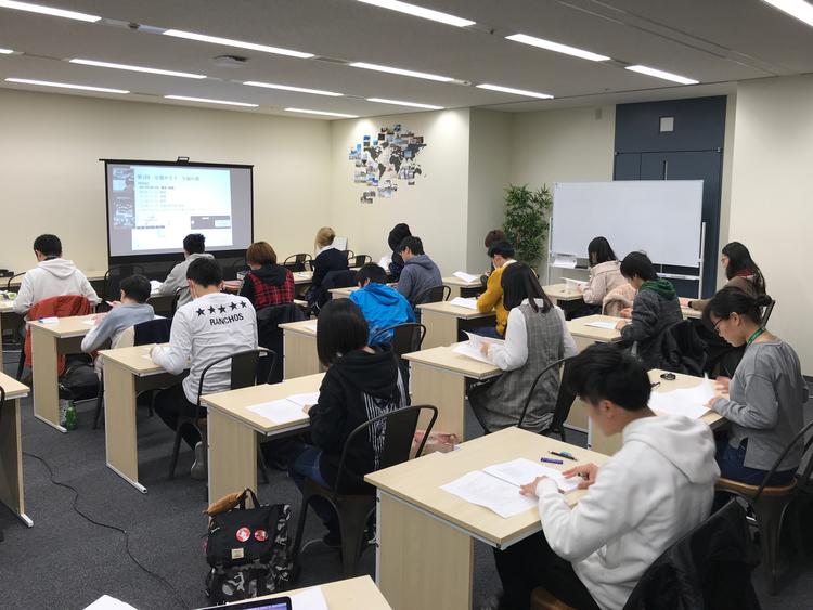 通学コース生、ネットコース特進専攻での定期試験に参加のサムネイル
