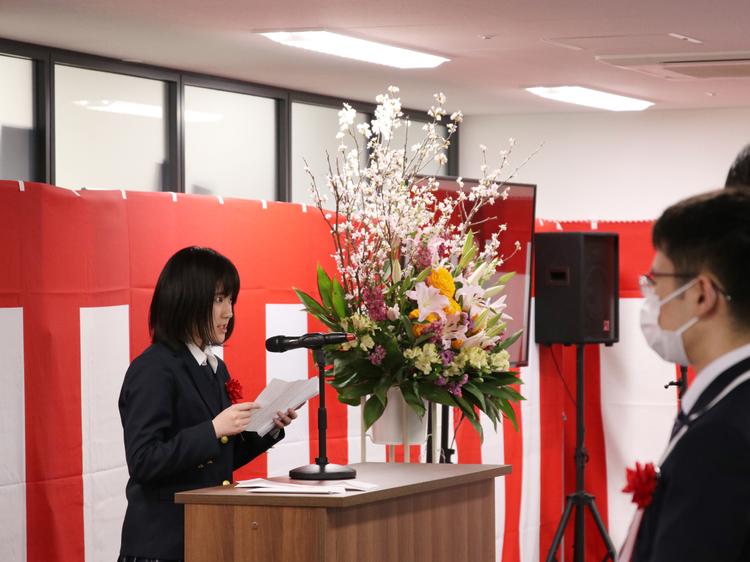 新たな旅立ちの日「平成29年度 N高等学校 卒業式」のサムネイル