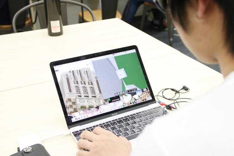 地域のシンボルを記憶に残す～マインクラフトで「大丸心斎橋本館」を復元のサムネイル