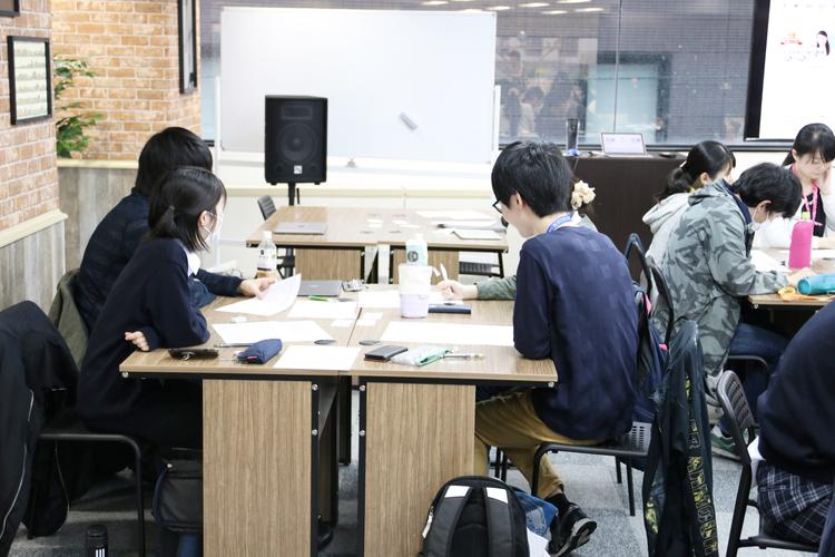 千葉キャンパス初投稿～授業も遊びも楽しんでます～のサムネイル