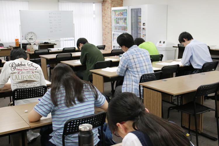 今年度初となる「外部模試」を御茶ノ水キャンパスで開催のサムネイル
