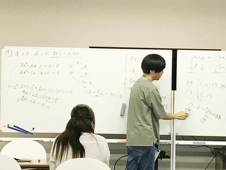 7月から福岡キャンパスに2人の新しい仲間が増えましたのサムネイル