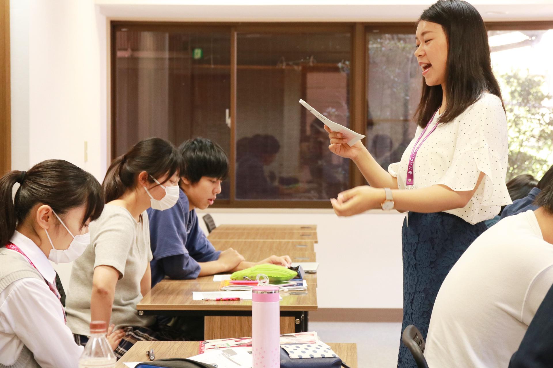 対面授業で楽しく「中国語」を学んでいます