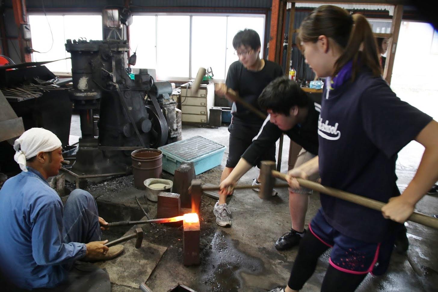 【職業体験】岐阜県関市で「刀鍛冶」を体験してきました（前編）