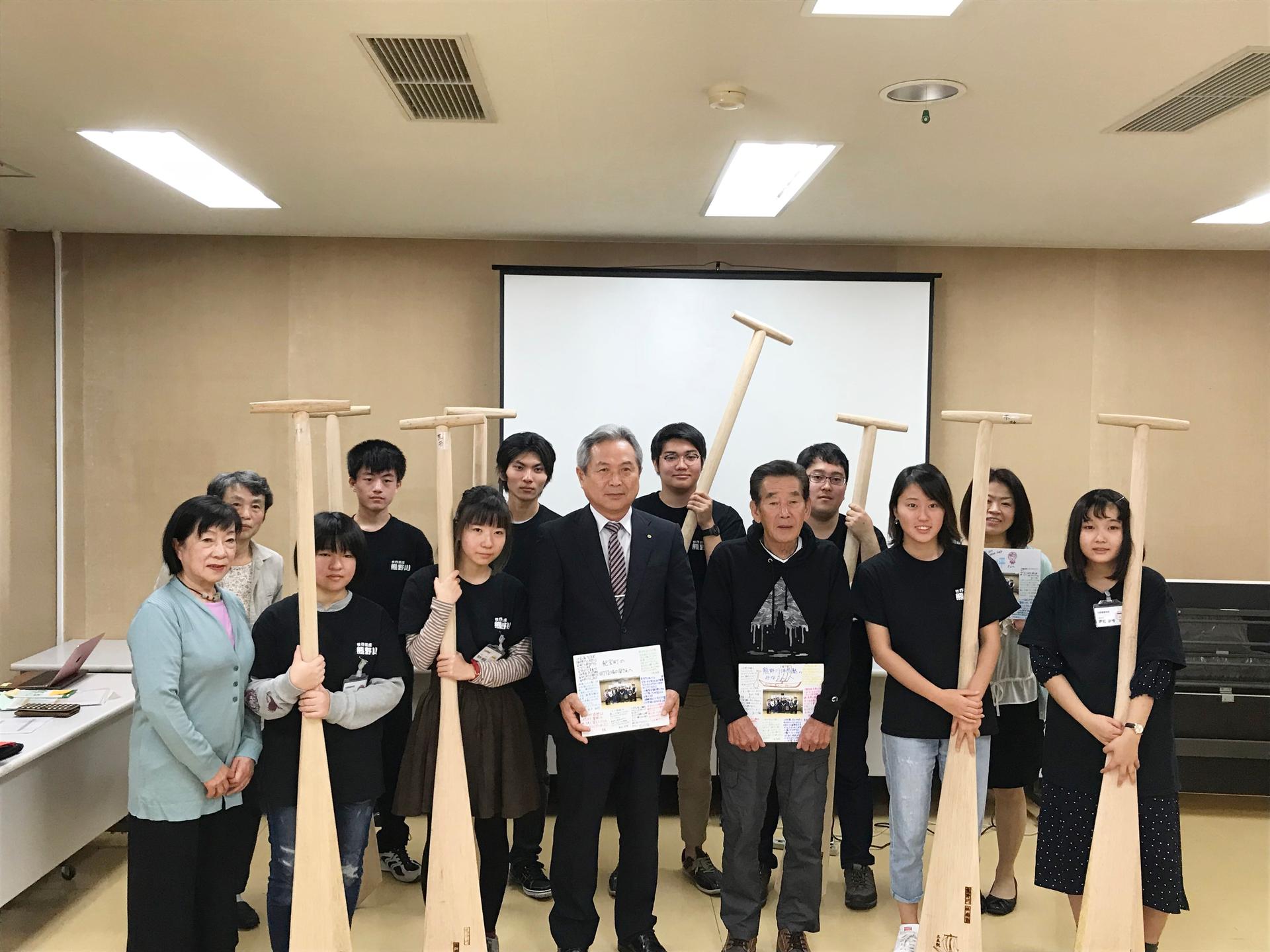 【職業体験】紀宝町で船大工体験<br>自作の櫂（かい）で熊野川へ（後編）