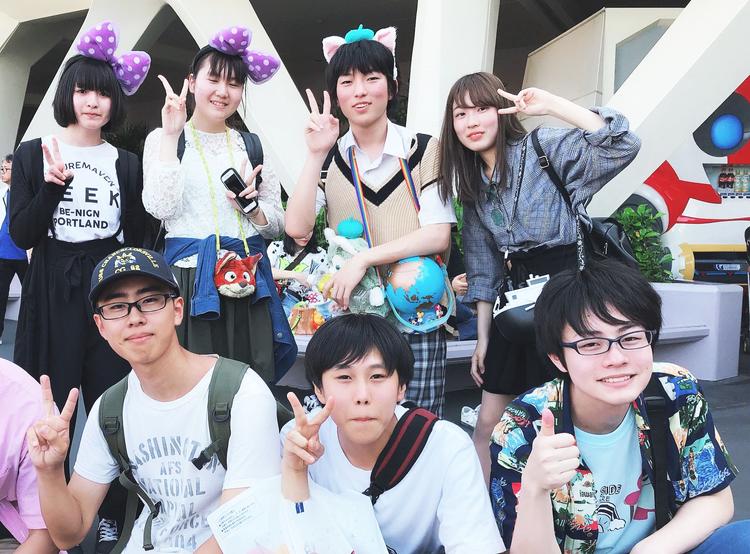 【校外学習】 “ワクワク”がいっぱいの「東京ディズニーランド」<br>友達との距離が縮まった1日のサムネイル