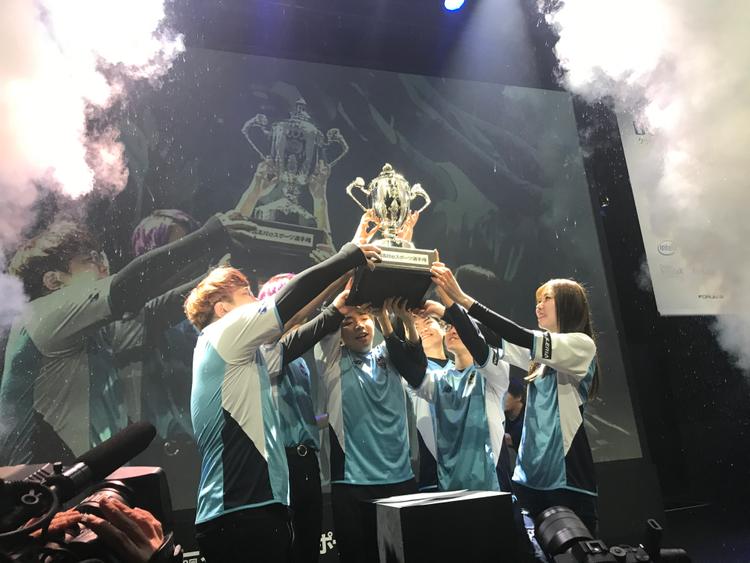 eスポーツ部「第2回全国高校eスポーツ選手権」<br>リーグ・オブ・レジェンド部門 で堂々優勝！のサムネイル