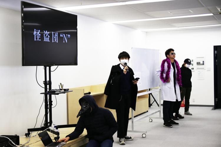 キャンパスが男爵の屋敷に?! 怪盗団“N”となってチョコを盗み出せ！のサムネイル