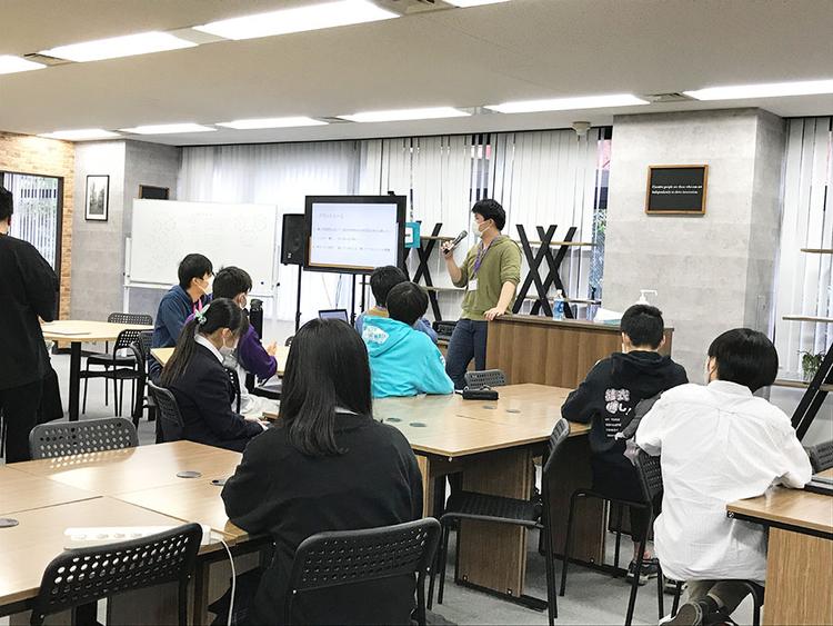 【代々木】“推し”の存在こそ友だち作りの近道!? 放課後に好きなものについて語るのサムネイル