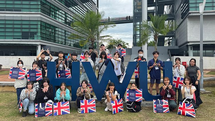 【留学プログラム】海外進学が身近な選択肢に<br>見て・感じて・学んだ!「マレーシア大学見学ツアー」のサムネイル