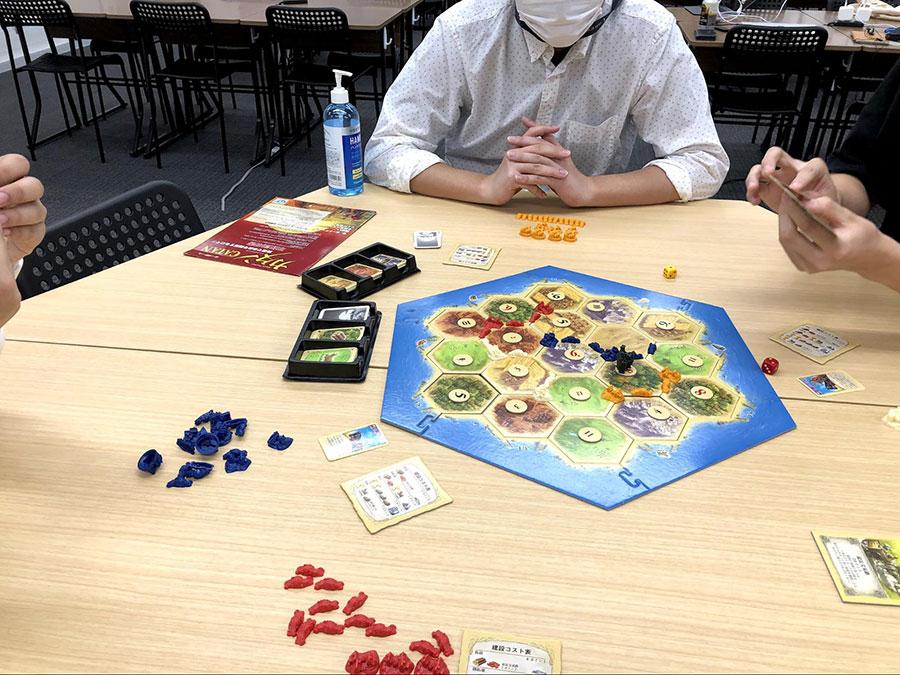 【広島】コミュニケーション能力、論理的思考のアップにも役立つ!? <br>放課後の交流はボードゲームで!