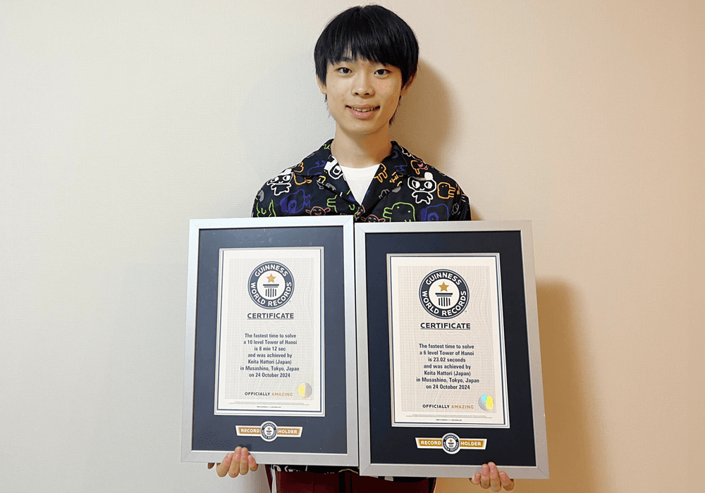 S高・2年 服部圭太さんが、論理的思考を試すパズル<br>「ハノイの塔」2種目でギネス世界記録™認定